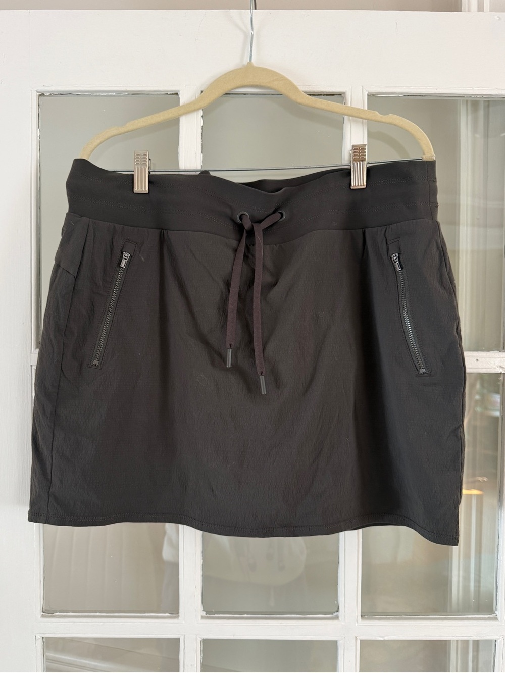 Athleta Grey Active Drawstring Skort